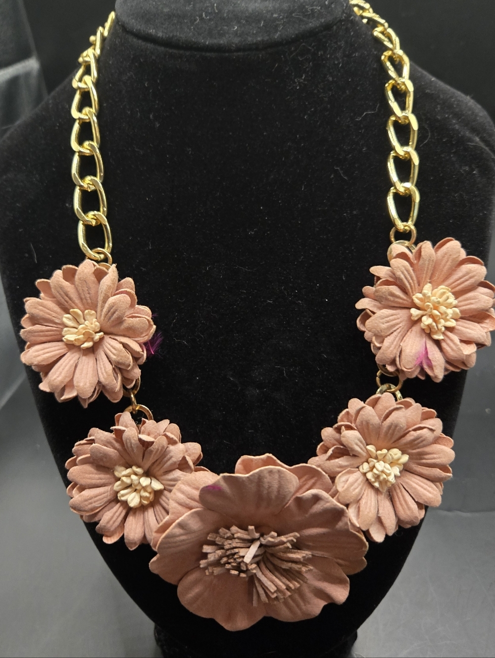 Floral Statement Necklace Pink Flower Gold Chain Romantic Soft Girl